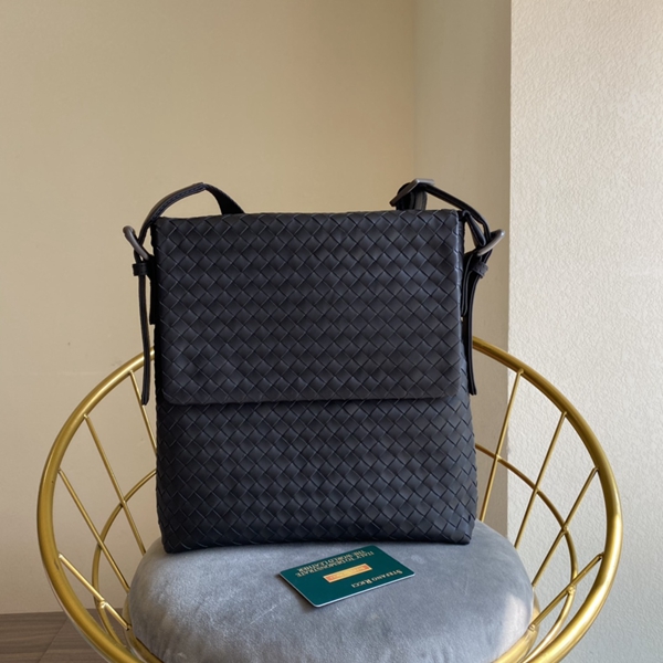 ボッテガヴェネタバッグ角部分ディテール